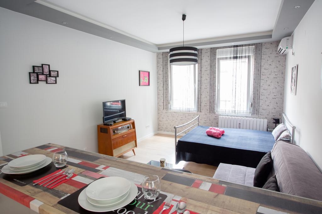 Lea Apartment Belgrad Dış mekan fotoğraf